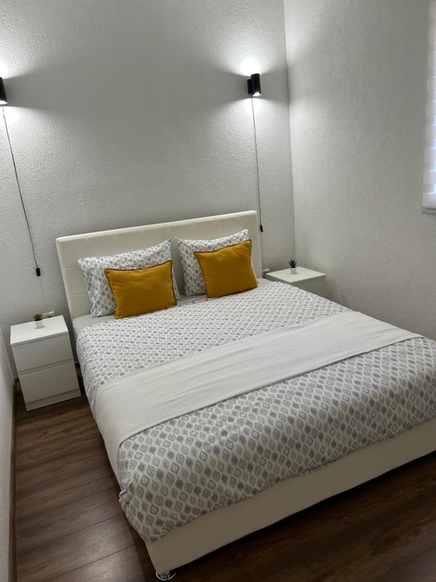 Apartmani Art ヤイツェ エクステリア 写真